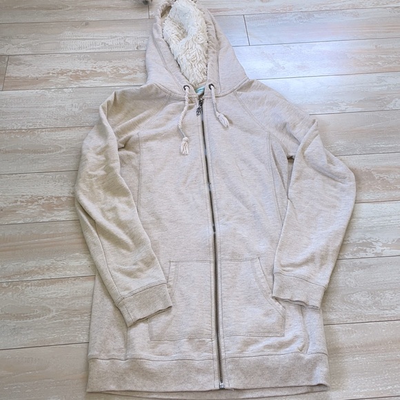 Maurice’s plush jacket - Picture 1 of 3